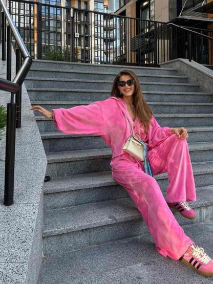 Conjunto de chaqueta y pantalón con capucha