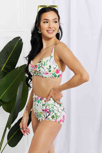 Bikini de talle alto color crema Take A Dip Twist de Marina West Swim