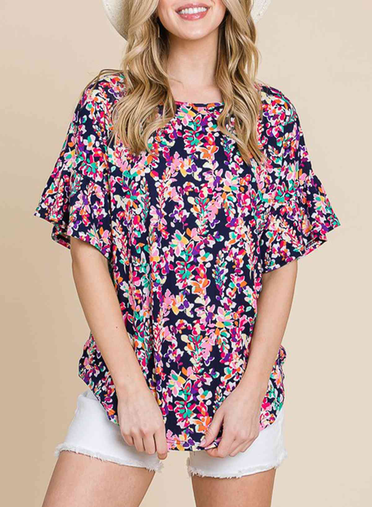 Top estampado con cuello barco y dobladillo redondeado