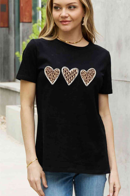 Simply Love Simply Love T-shirt en coton avec motif cœur pleine taille