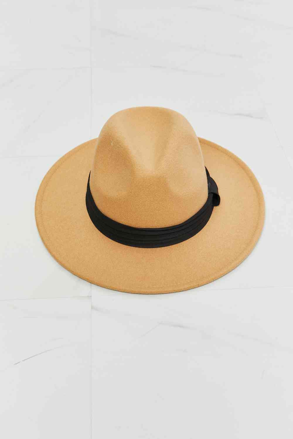 Fama lo tienes sombrero Fedora