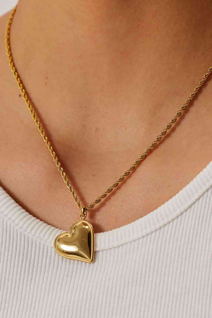 Collier en cuivre avec pendentif coeur