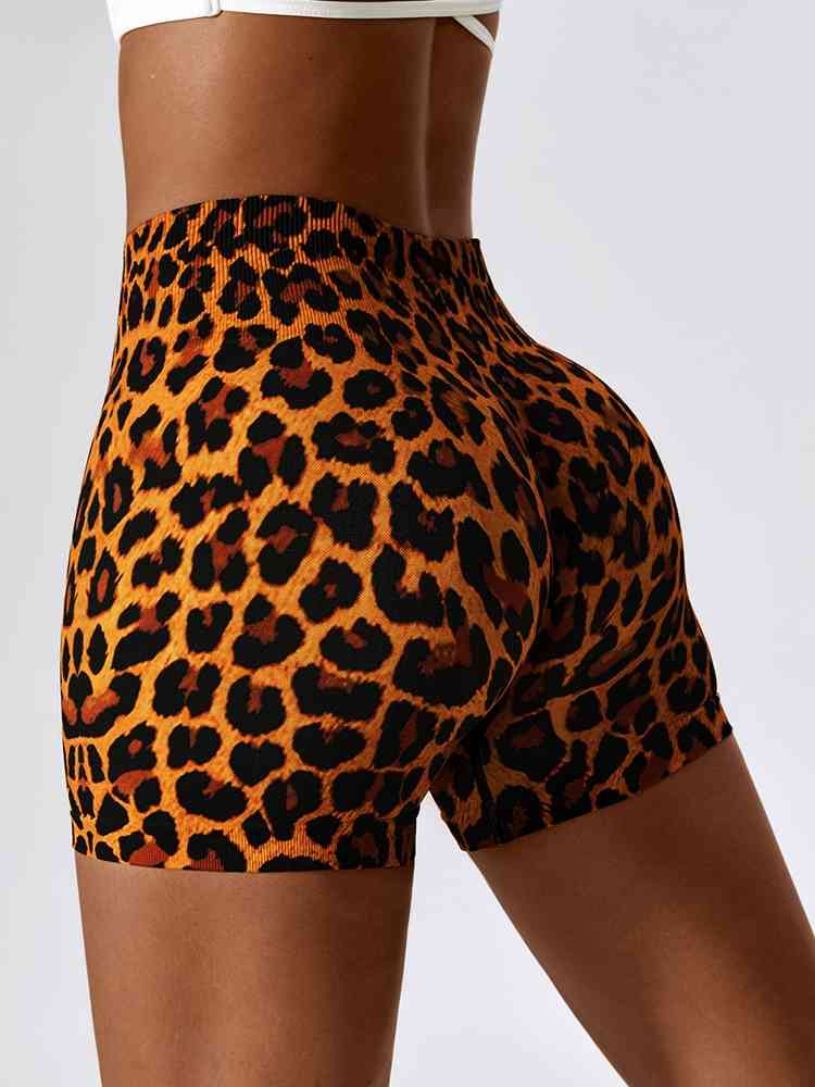 Shorts deportivos con cintura ancha y estampado de leopardo