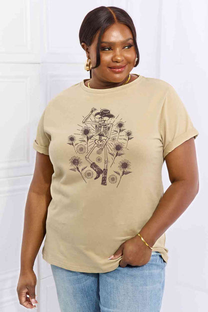 T-shirt en coton graphique squelette pleine taille Simply Love