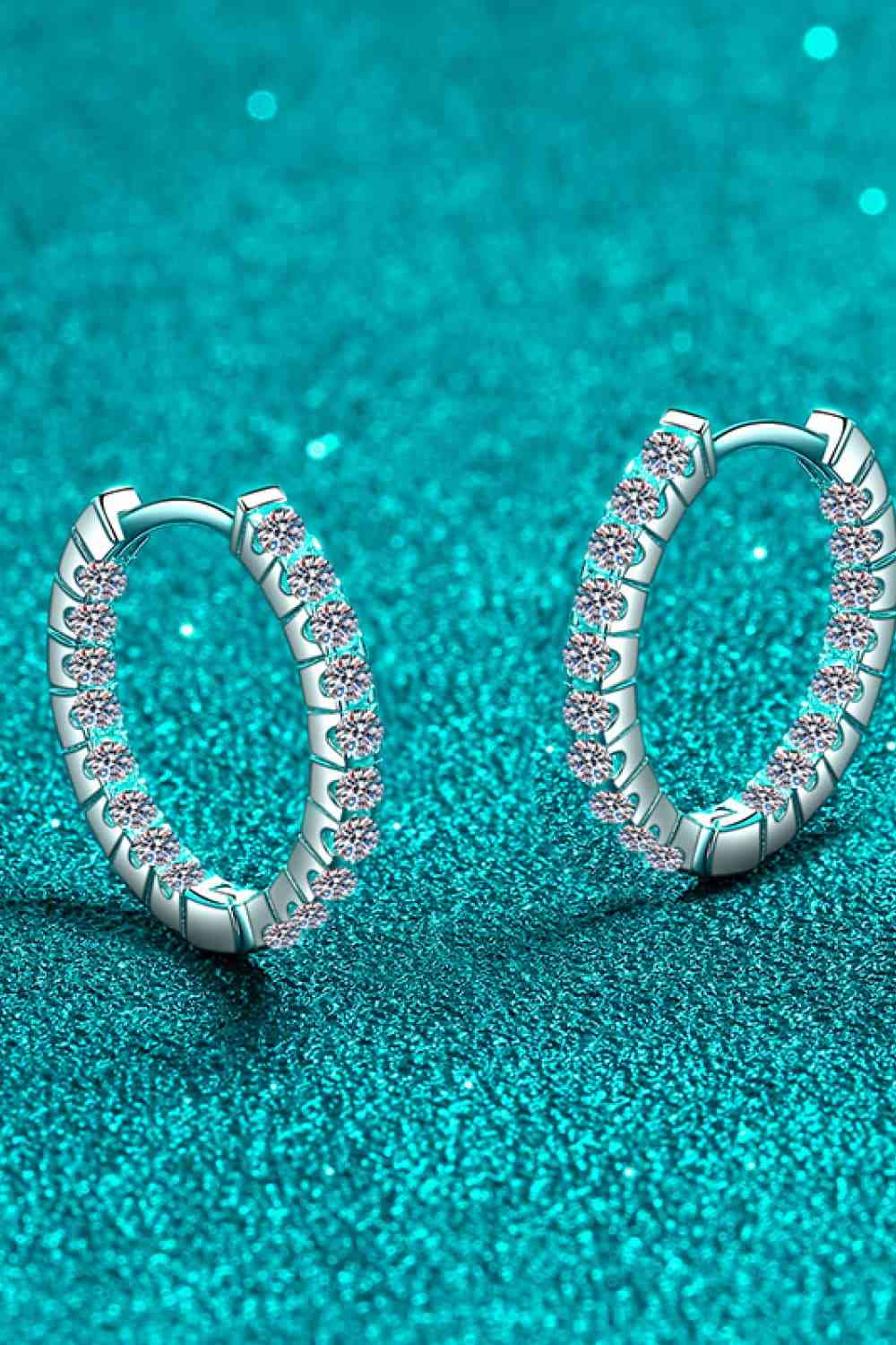 Boucles d'oreilles Huggie en argent sterling 925 Moissanite