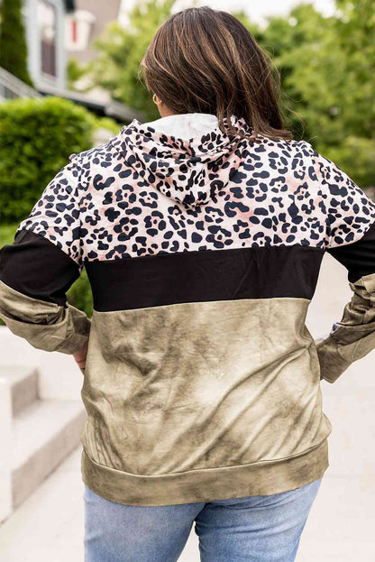 Sudadera con capucha de bloques de color con estampado de leopardo de talla grande y bolsillo canguro