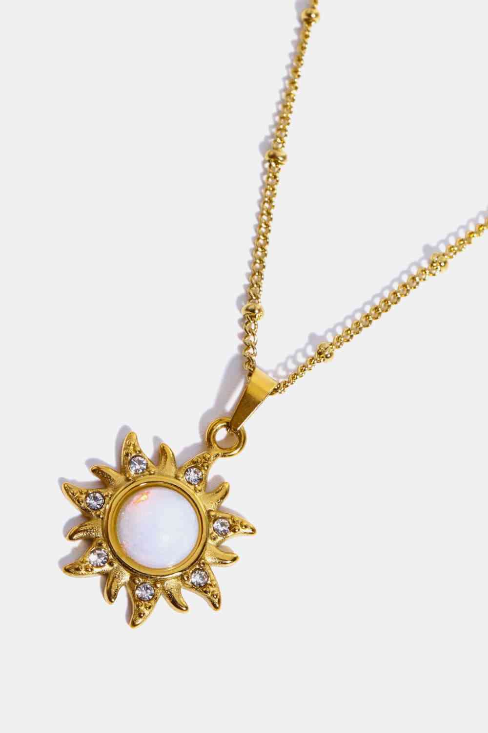 Collier en acier inoxydable avec pendentif soleil opale