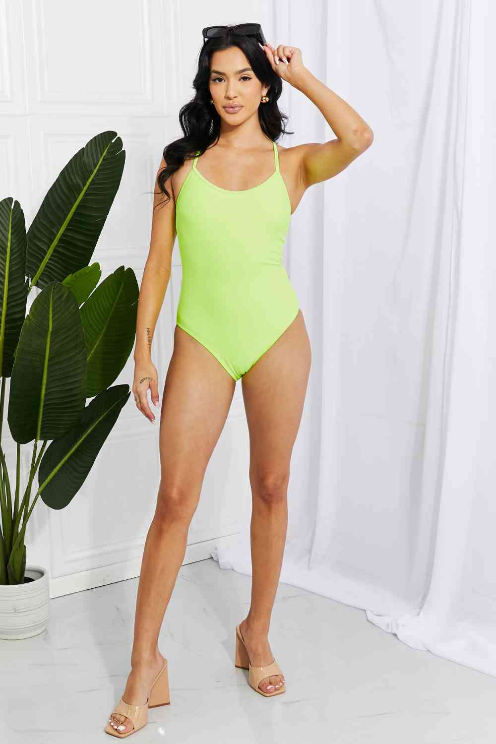 Marina West Swim High Tide traje de baño de una pieza en lima-limón