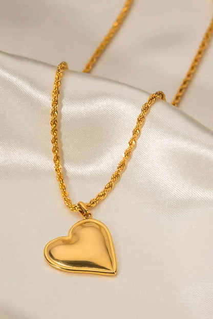 Collier en cuivre avec pendentif coeur