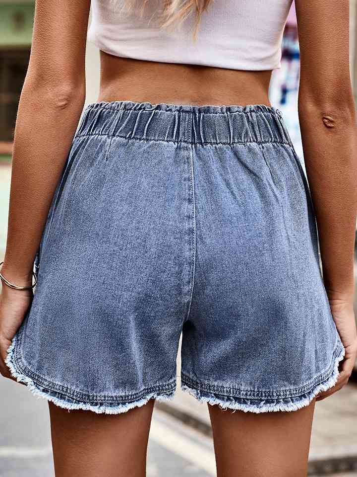 Short en jean à taille élastique et ourlet brut