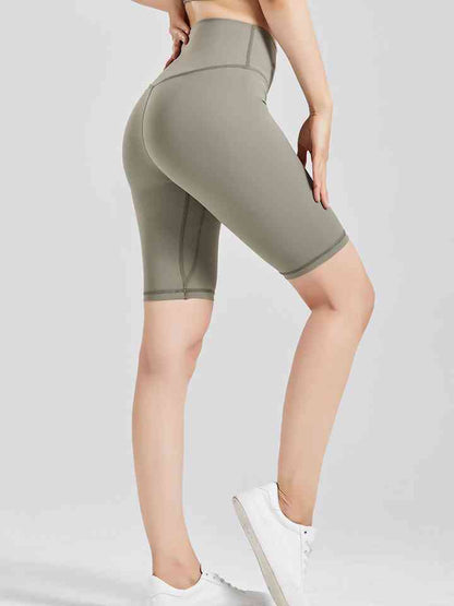 Shorts deportivos con cintura ancha