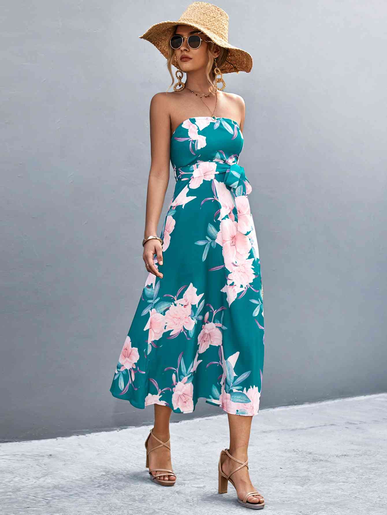 Vestido midi con estampado floral y cintura anudada con cuello recto