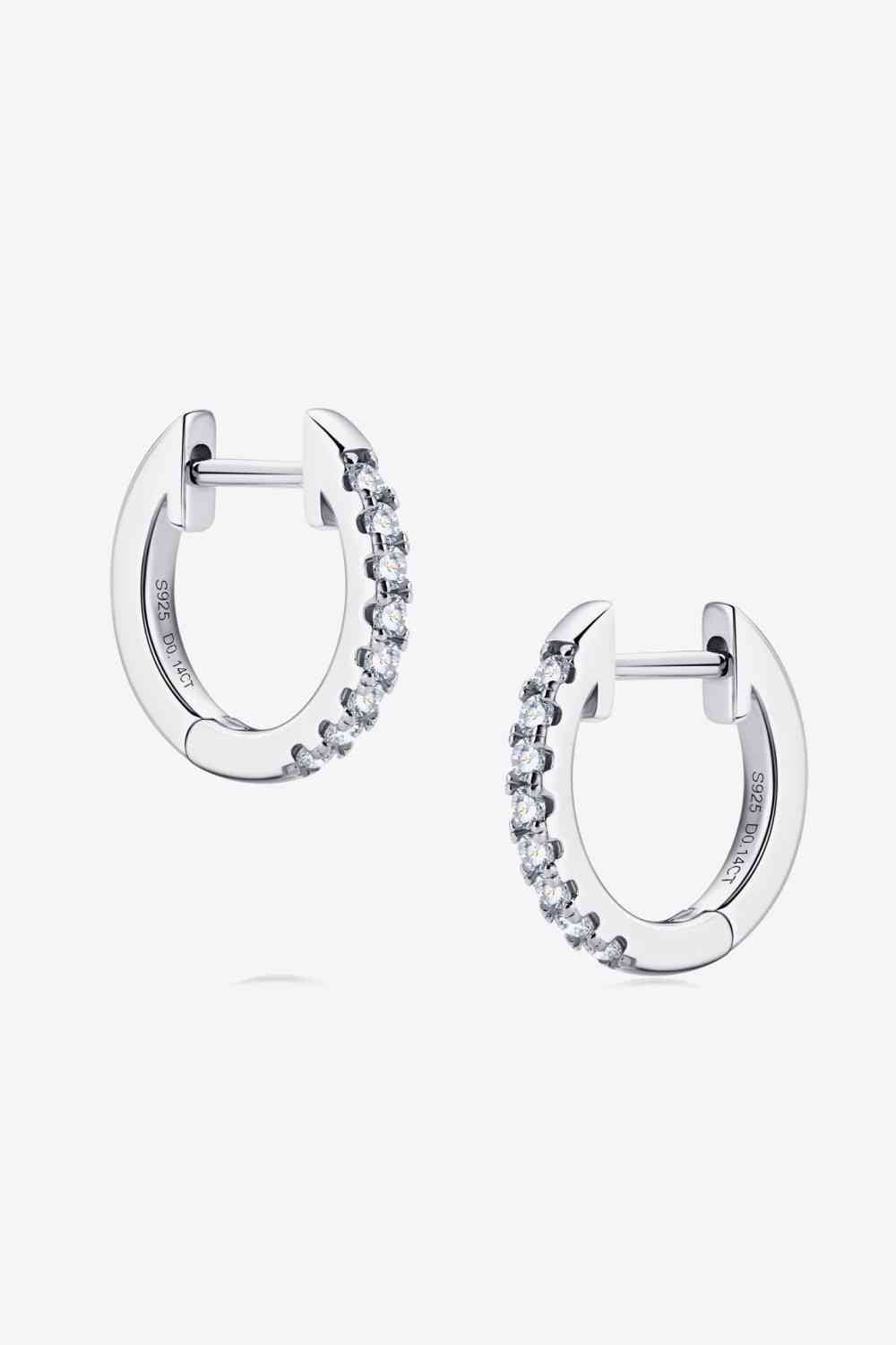 Boucles d'oreilles Huggie en argent sterling 925 Moissanite