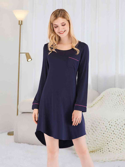 Robe de nuit à col rond avec poche