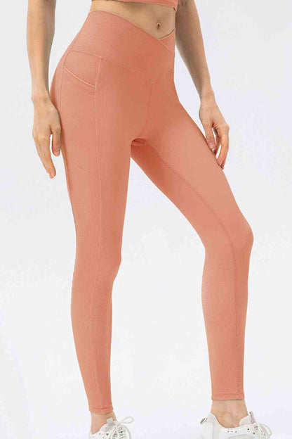 Pantalon de sport long coupe slim avec ceinture en forme de V