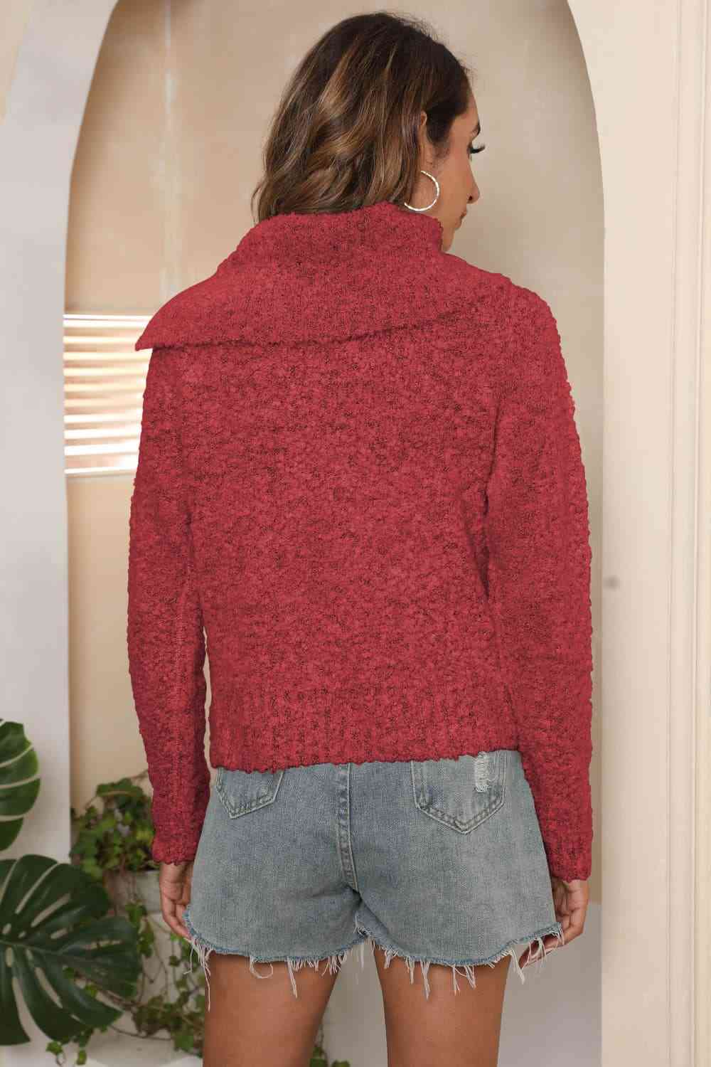 Suéter tipo jersey de manga larga con cuello asimétrico