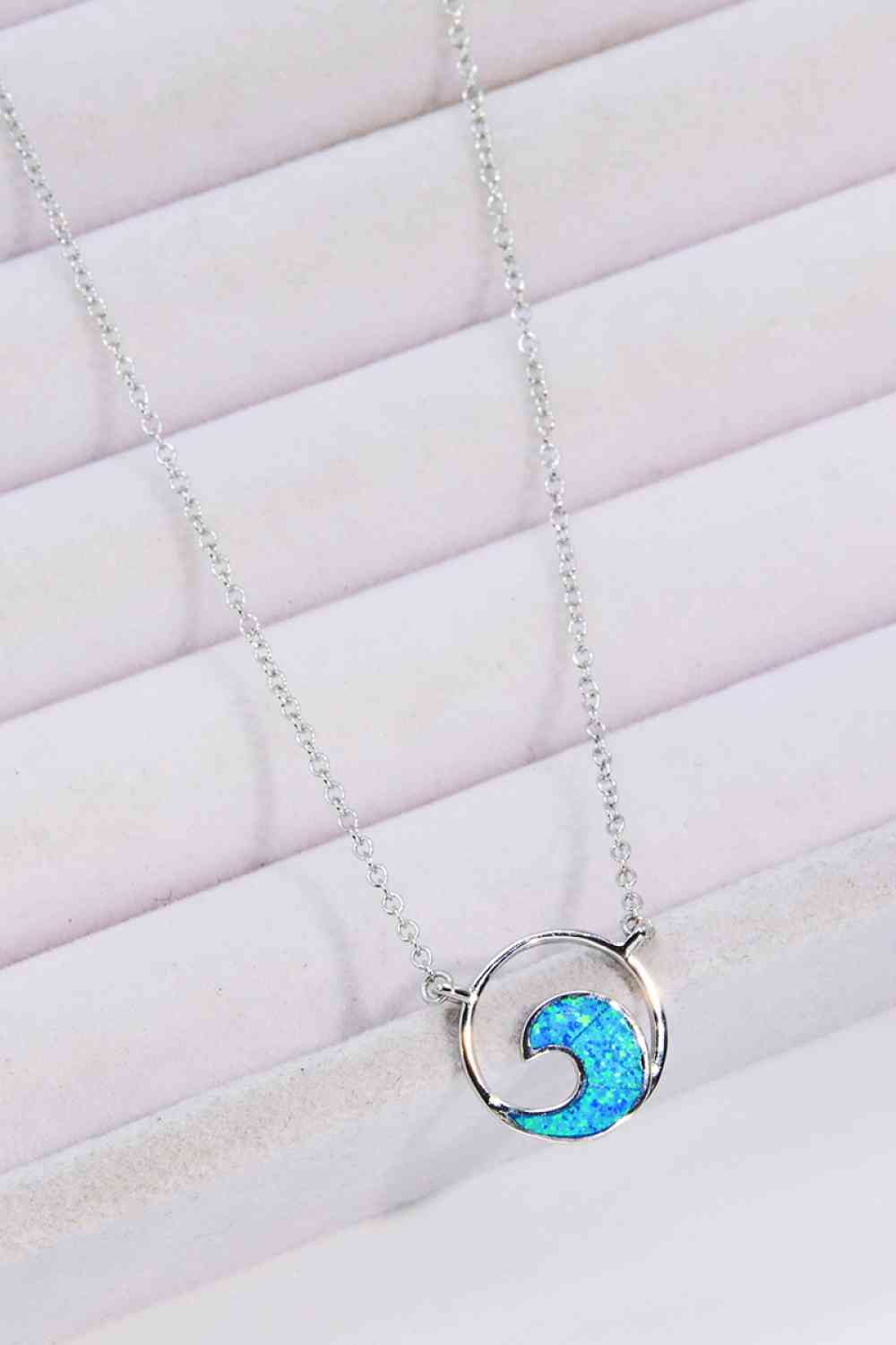 Collier pendentif vague opale