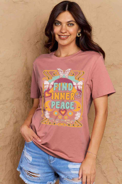 Simply Love T-shirt en coton graphique FIND INNER PEACE pleine taille