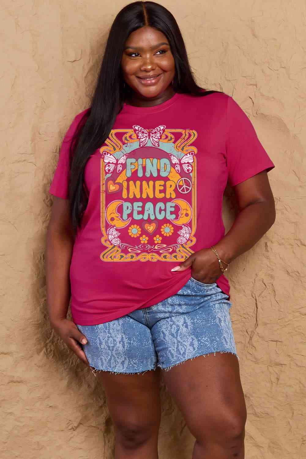 Simply Love T-shirt en coton graphique FIND INNER PEACE pleine taille