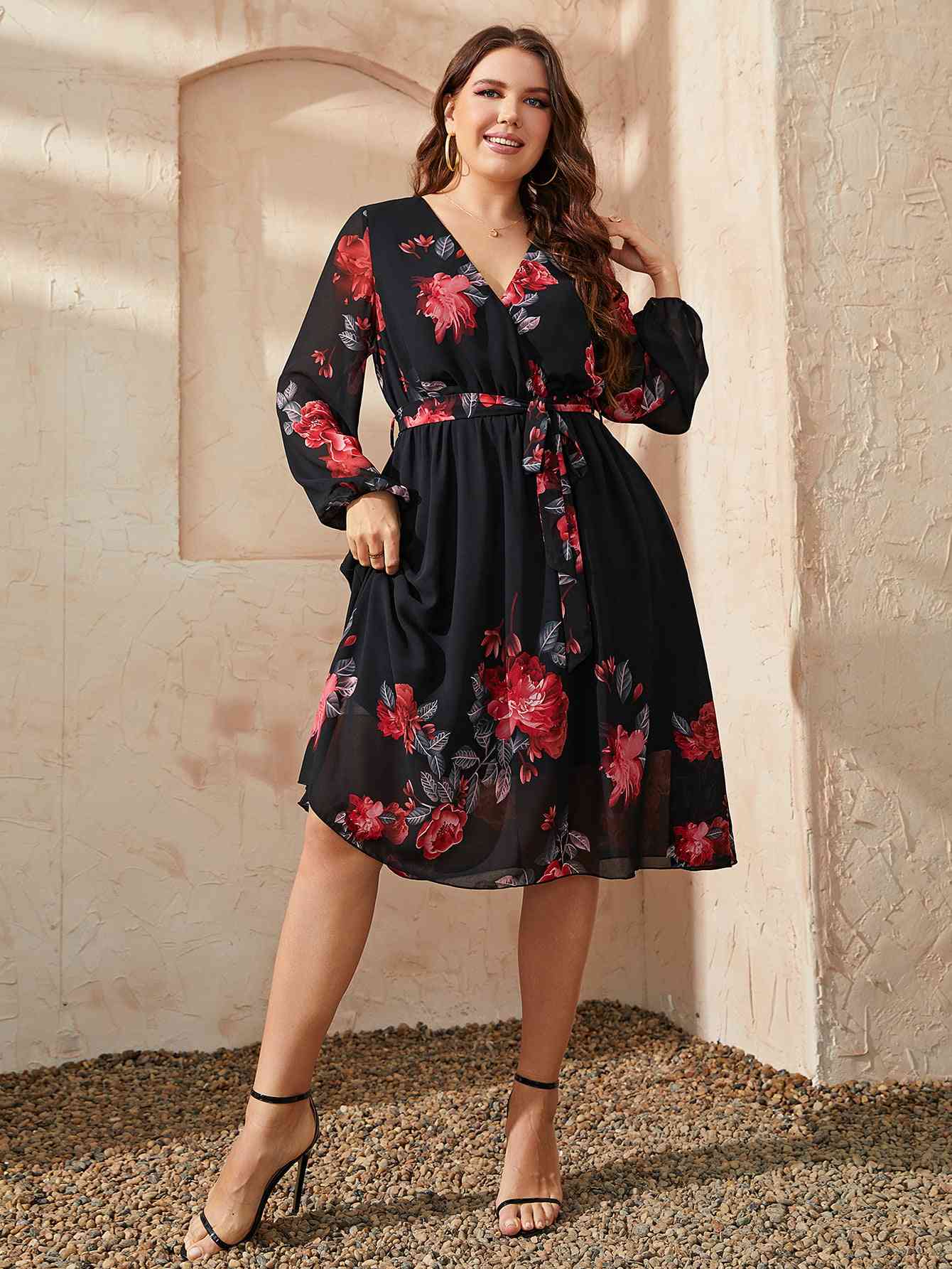 Robe Florale à Surplis et Nouée à la Taille de Grande Taille