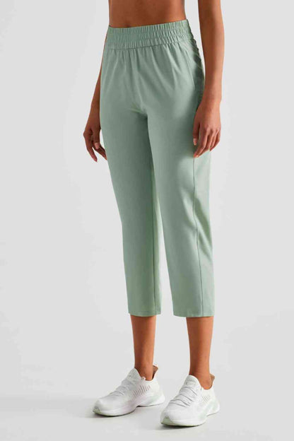 Pantalon de sport court à taille élastique