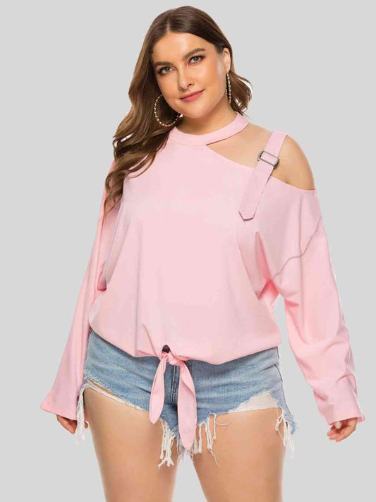 Top anudado con hombros descubiertos y talla grande