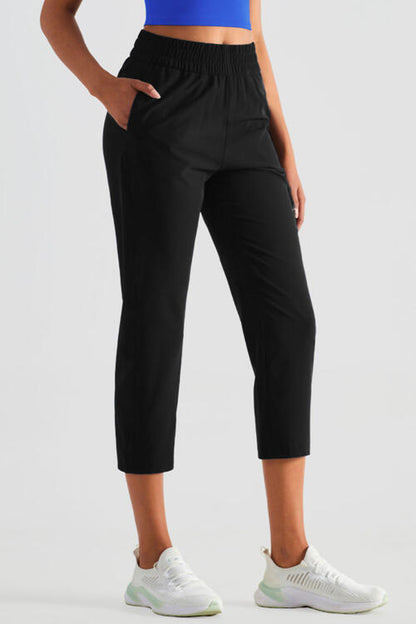 Pantalon de sport court à taille élastique