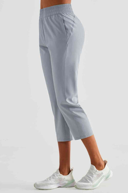 Pantalon de sport court à taille élastique