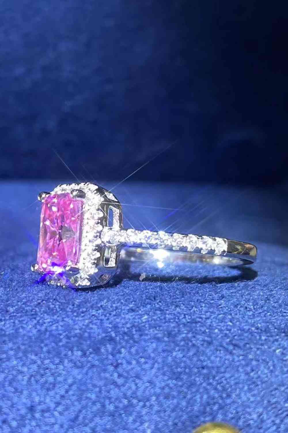 Bague Moissanite 2 carats collée sur vous