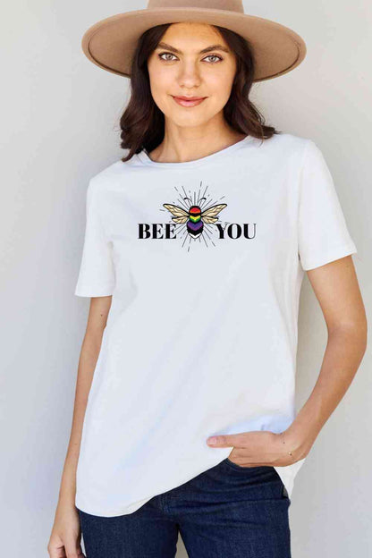 Camiseta gráfica BEE YOU de tamaño completo de Simply Love