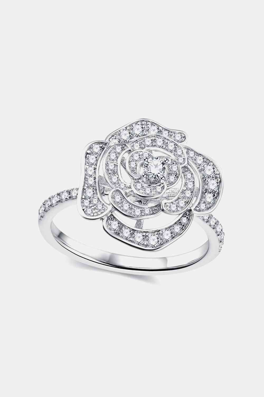 Bague en forme de fleur de moissanite