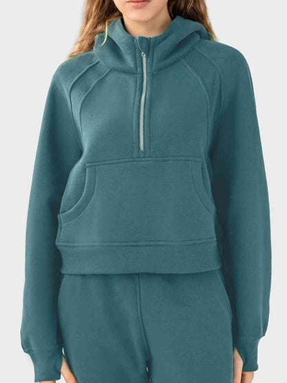 Sweat à capuche de sport à manches longues et demi-zip