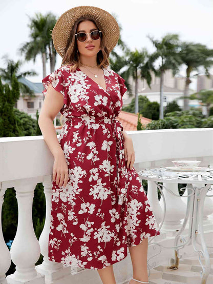 Robe Mi-longue Florale à Taille Nouée et Col Surplis de Grande Taille