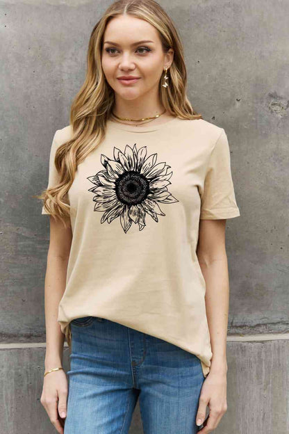 T-shirt en coton à motif tournesol pleine grandeur Simply Love