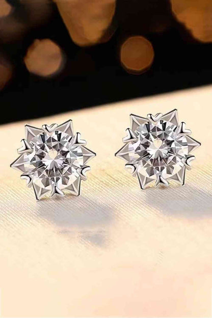 Boucles d'oreilles à tige en moissanite 4 carats collées sur vous