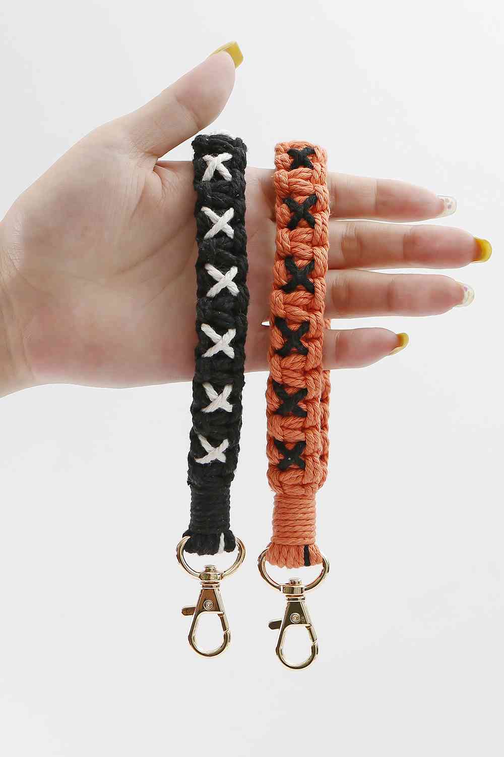 Porte-clés en macramé contrasté