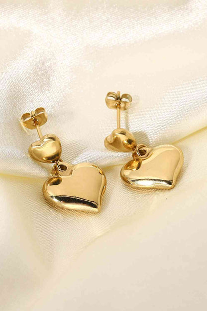 Aretes con forma de corazón doble chapados en oro de 14 quilates