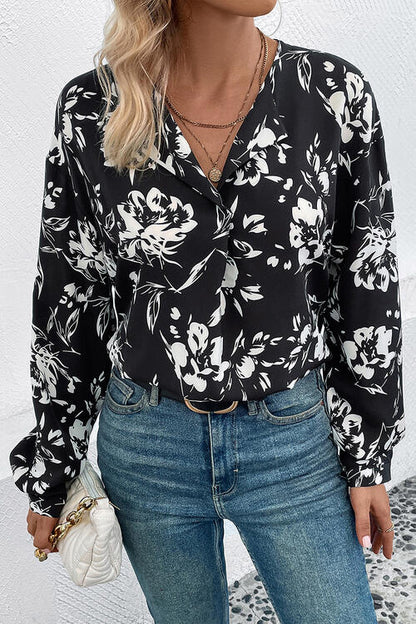 Top de manga larga con cuello y cuello floral