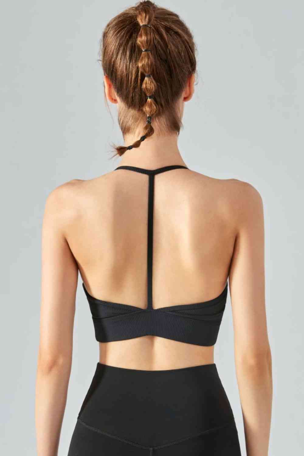 Camisole de sport courte côtelée à col licou et dos ouvert