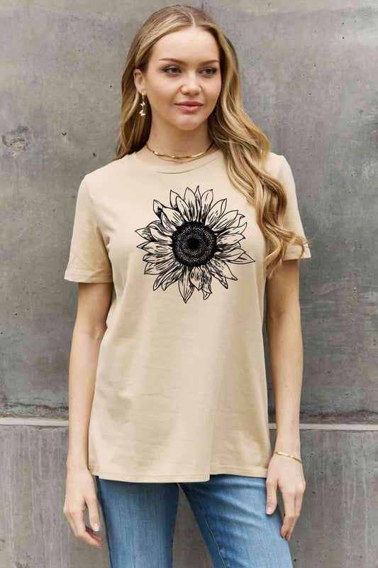 T-shirt en coton à motif tournesol pleine grandeur Simply Love