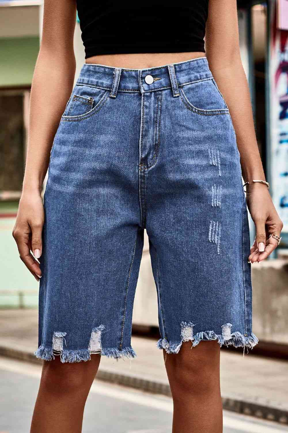 Shorts vaqueros de cintura alta con dobladillo sin rematar y bolsillos