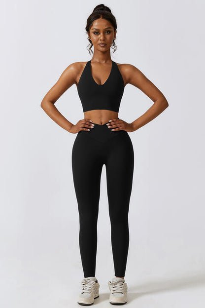 Conjunto de leggings y sujetador deportivo cruzado