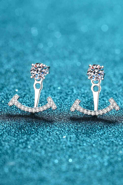 Deux façons de porter des boucles d'oreilles Moissanite