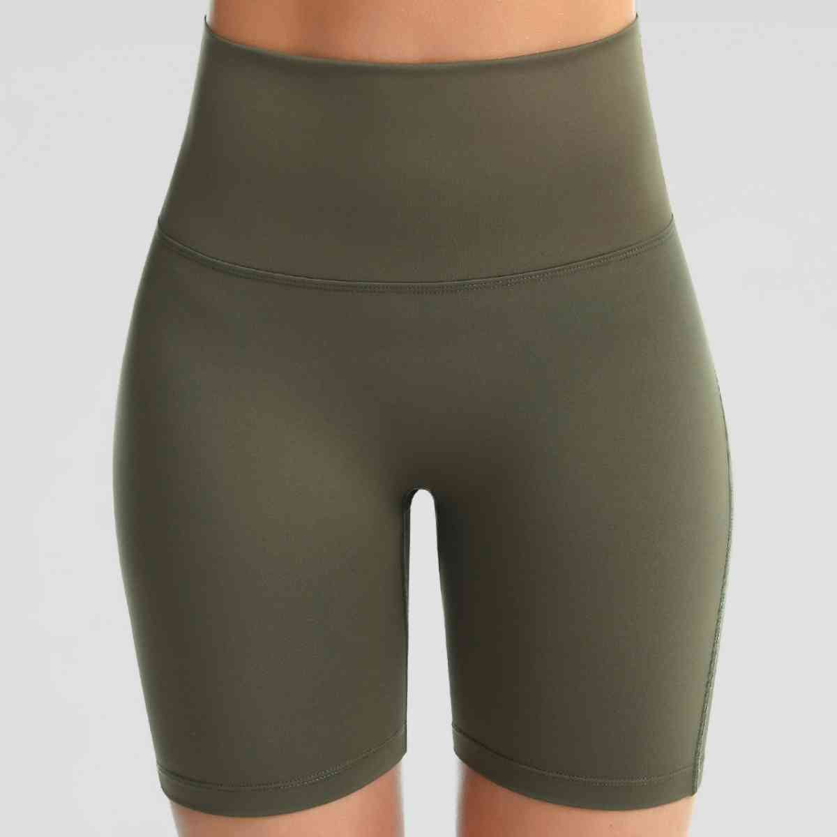 Shorts deportivos de cintura ancha con bolsillos