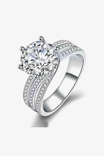 Bague à trois couches de moissanite adorée de 3 carats