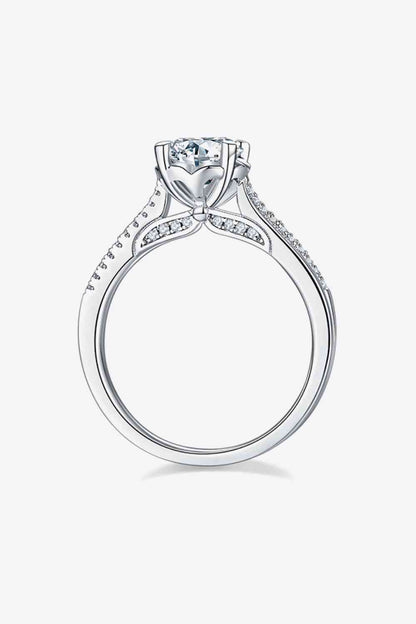 Bague en pierre latérale adorée en argent sterling 925 moissanite 1 carat