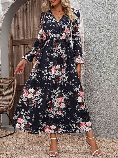 Vestido floral de manga larga con cuello sobrepelliz