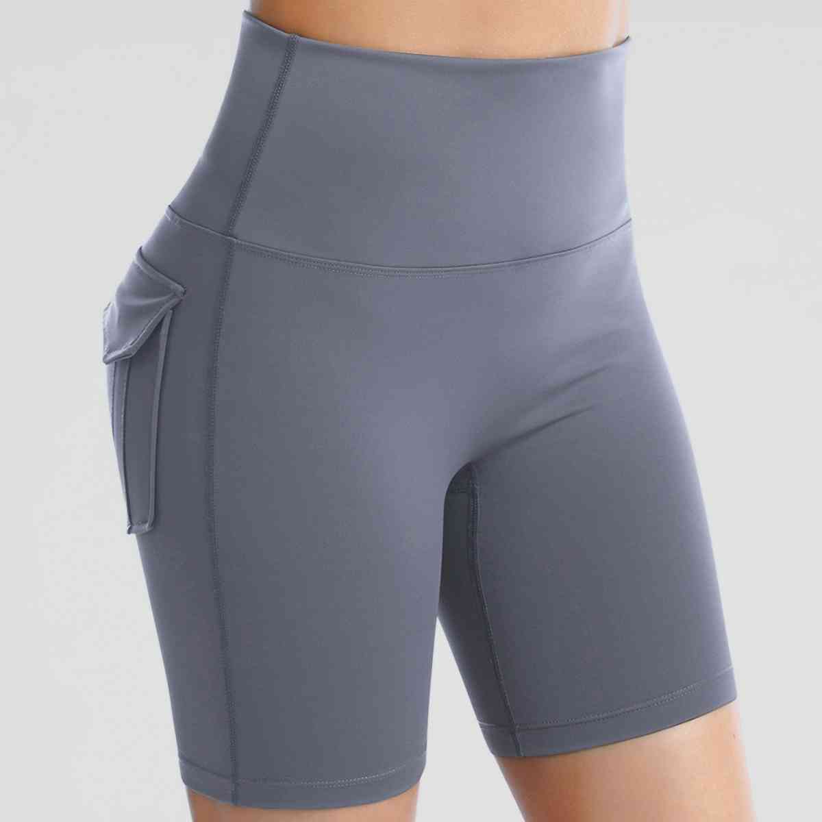 Shorts deportivos de cintura ancha con bolsillos