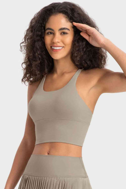 Soutien-gorge de sport à détail d'échelle dans le dos croisé