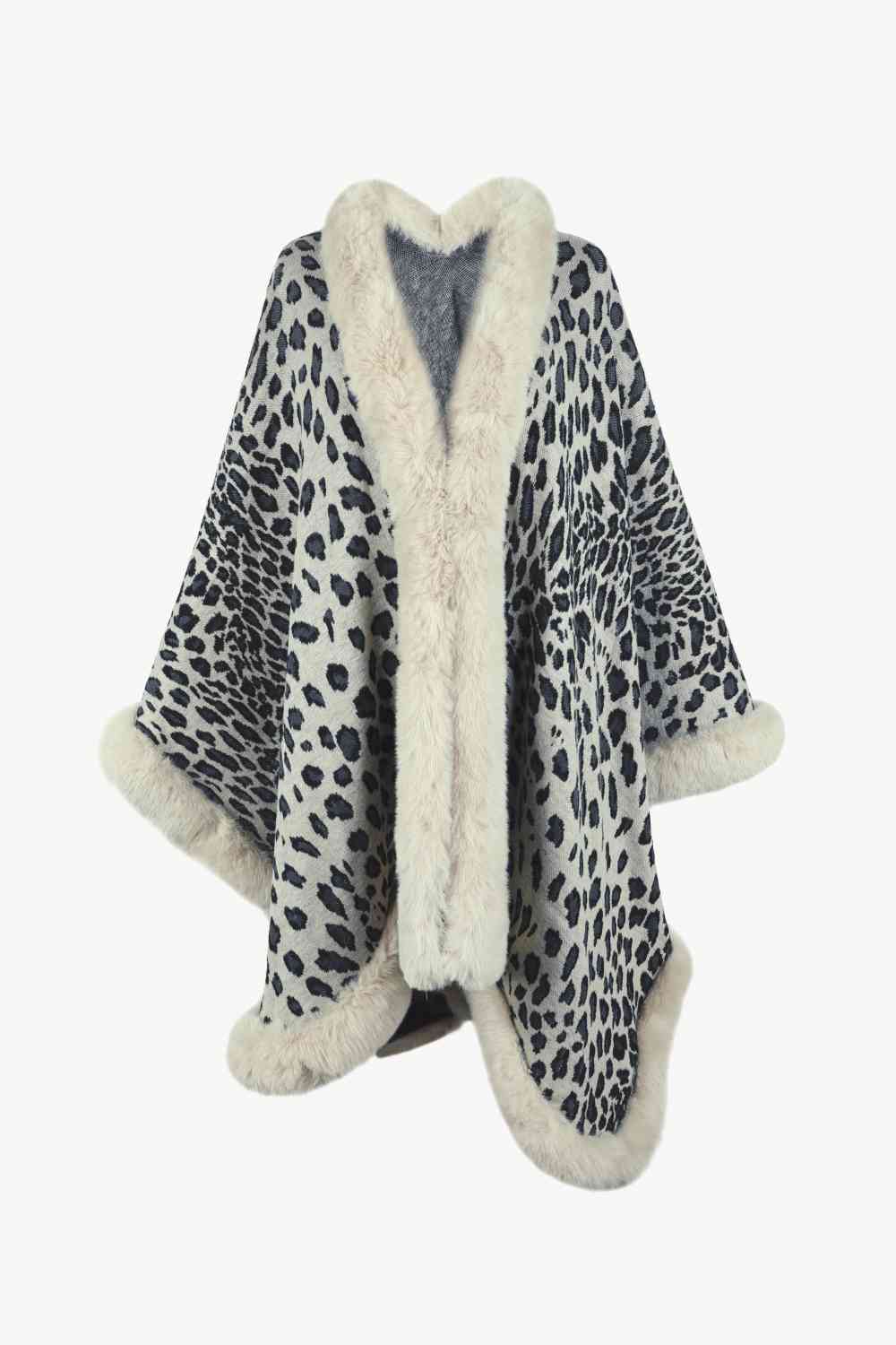 Poncho con frente abierto de leopardo